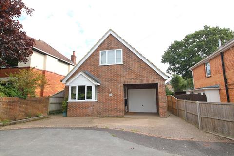 3 bedroom detached house for sale, Peckham Avenue, New Milton, Hampshire, BH25