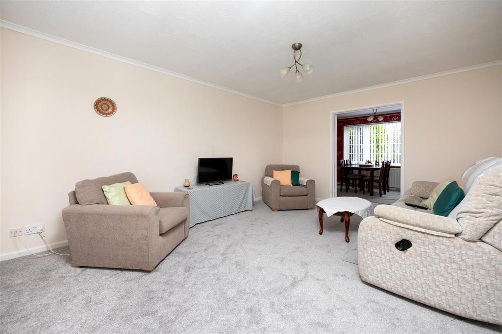 2 Cloford Close Trowbridge BA14 9 DH (4).jpg