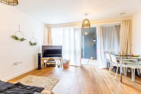 1 bedroom flat for sale, Charles Street, Archway, London, N19