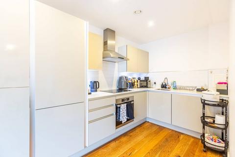 1 bedroom flat for sale, Charles Street, Archway, London, N19