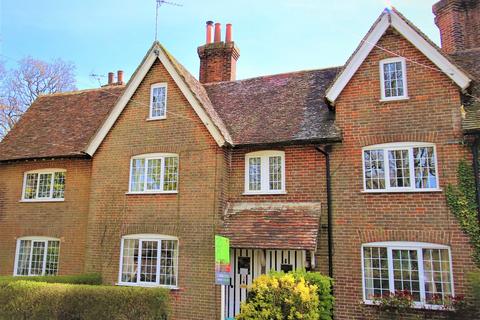 3 bedroom terraced house to rent, Westwell Lane, Ashford TN25