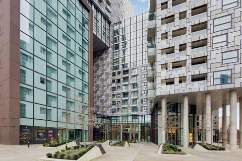 Studio to rent, Lincoln Plaza, Canary Wharf, London, E14