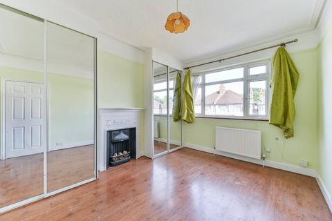 2 bedroom flat to rent, Beatrice Avenue, Norbury, London, SW16