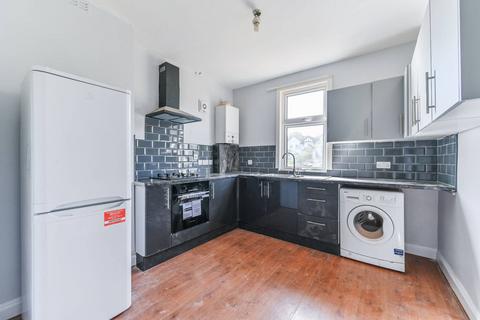 2 bedroom flat to rent, Beatrice Avenue, Norbury, London, SW16