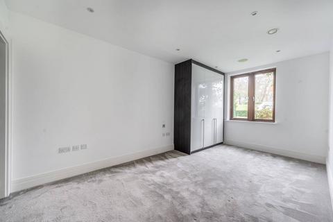 2 bedroom flat for sale, Hampton Road, Stanmore, HA7