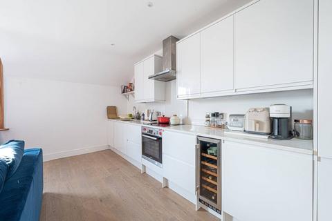 1 bedroom flat to rent, Hemstal Road, West Hampstead, London, NW6