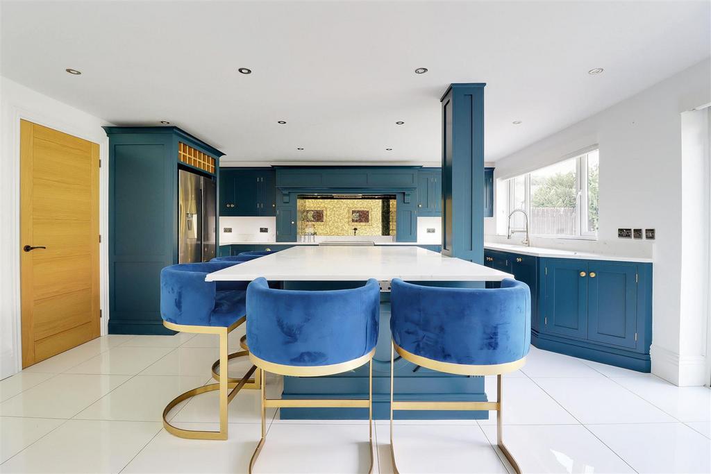 Sykes Close, Swanland 5 bed detached house for sale £750,000