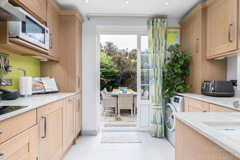 4 Priory Road, Forest Row, RH18 5HF