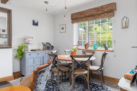 4 Priory Road, Forest Row, RH18 5HF