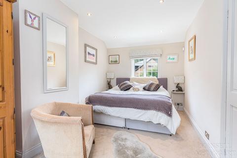 4 Priory Road, Forest Row, RH18 5HF