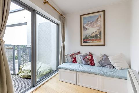 2 bedroom apartment to rent, Washington Building, London SE13