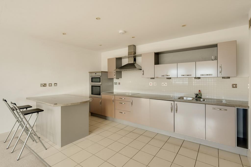 Apartment in Bristol, Cliftonwood, Hotwells - View 3