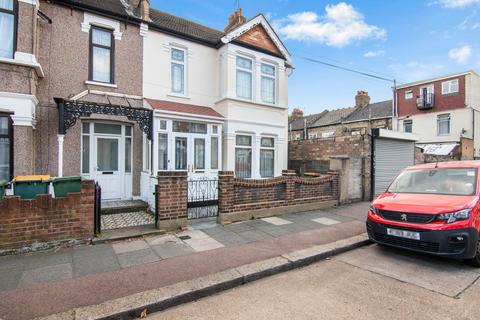 4 bedroom end of terrace house for sale, Burges Road, East Ham, London, E6