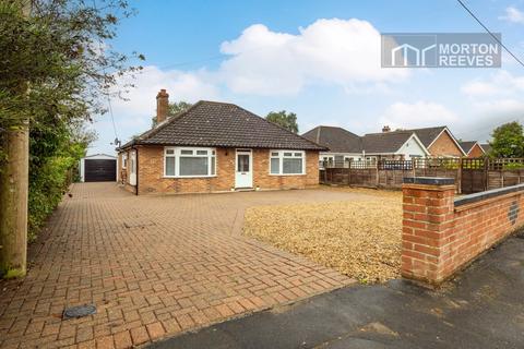 2 bedroom detached bungalow for sale, New Road, Hethersett, NR9 3HJ