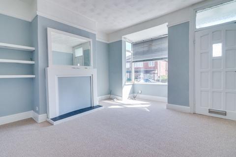 2 bedroom terraced house for sale, Springfield Mount, Horsforth, Leeds, West Yorkshire, LS18