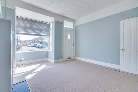 2 bedroom terraced house for sale, Springfield Mount, Horsforth, Leeds, West Yorkshire, LS18