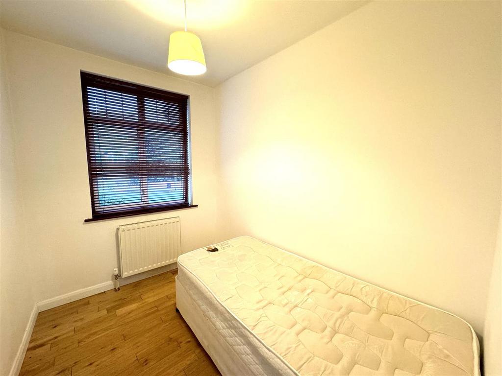 Bed 3.jpeg