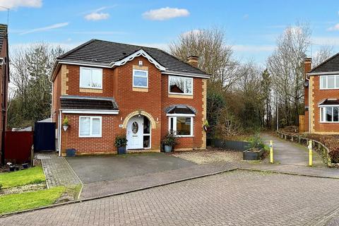 4 bedroom detached house for sale, Gainsborough Way, Daventry, NN11 0GE