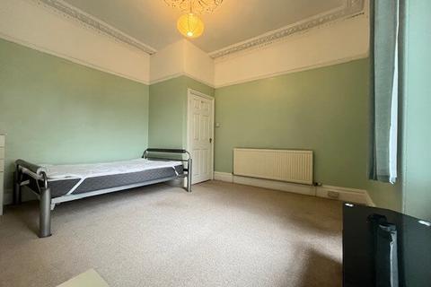 2 bedroom ground floor flat to rent, Kingsley Road, Plymouth PL4