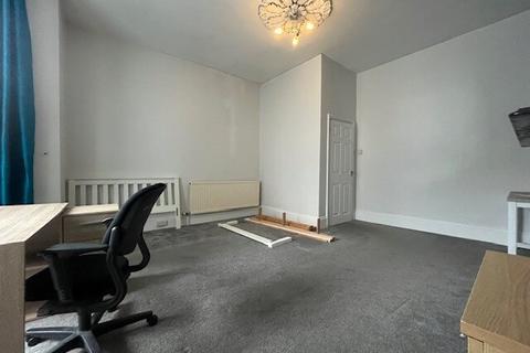 2 bedroom ground floor flat to rent, Kingsley Road, Plymouth PL4