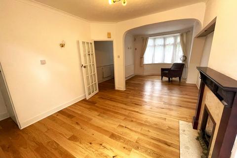 3 bedroom terraced house to rent, Emma Road, Plaistow, E13