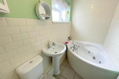 3 bedroom semi-detached house for sale, Baiden Avenue, Kenfig Hill, Bridgend