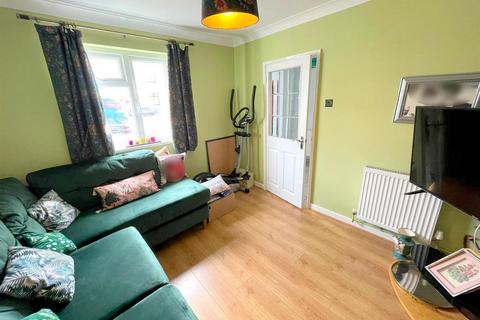 3 bedroom semi-detached house for sale, Baiden Avenue, Kenfig Hill, Bridgend