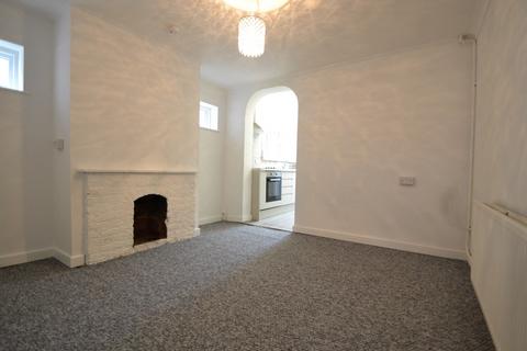 2 bedroom end of terrace house to rent, Sittingbourne ME10