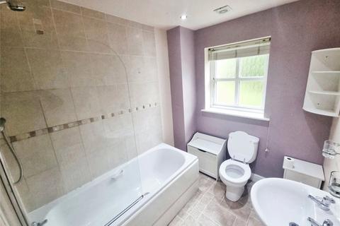 3 bedroom end of terrace house to rent, Kirkstall Gardens, West Yorkshire BD21