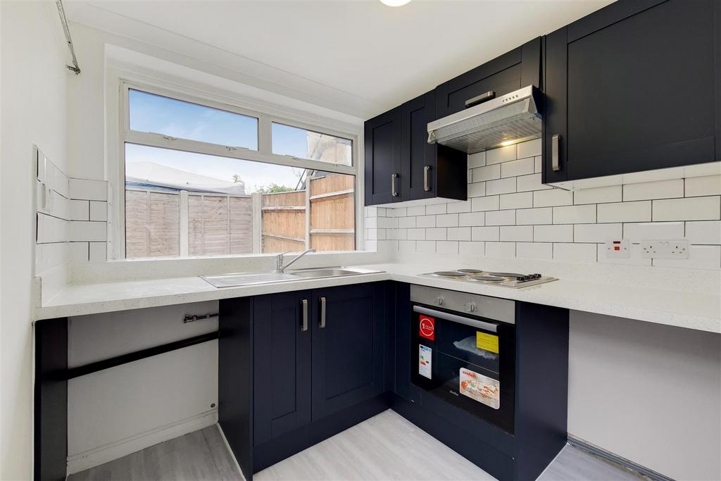 Kitchen: