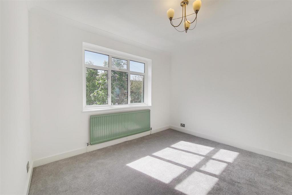 Main Bedroom: