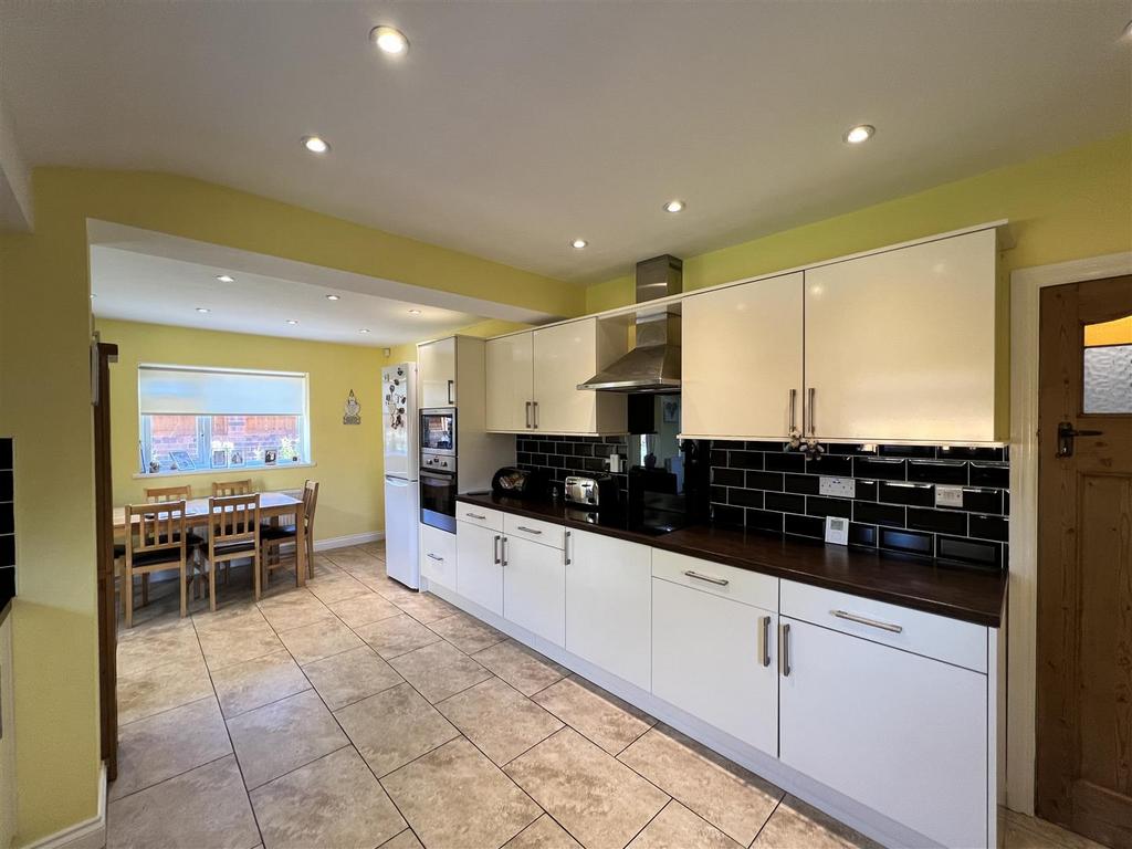 Kitchen Diner