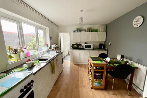 3 bedroom end of terrace house for sale, Swansea Road, Llanelli