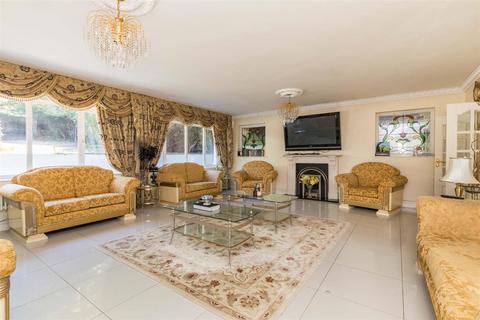 5 bedroom detached house for sale, Shirley Drive, Hove