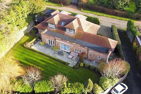 4 bedroom chalet for sale, BURNHAMS ROAD, LITTLE BOOKHAM, KT23