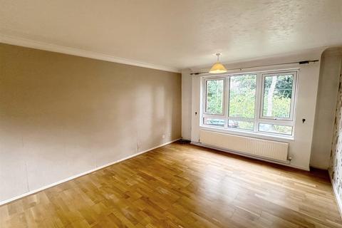 2 bedroom flat for sale, Bowlas Avenue, Four Oaks, Sutton Coldfield