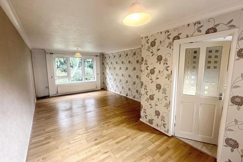 2 bedroom flat for sale, Bowlas Avenue, Four Oaks, Sutton Coldfield