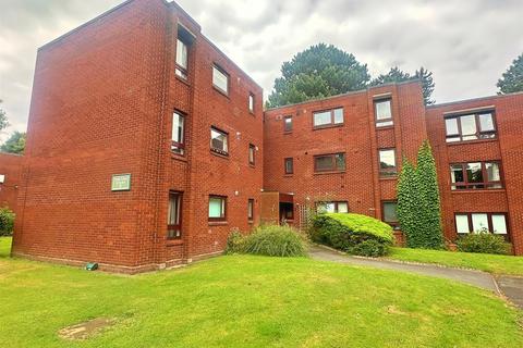 2 bedroom flat for sale, Bowlas Avenue, Four Oaks, Sutton Coldfield