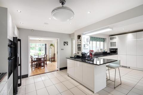 4 bedroom detached house for sale, Correnden Road, Tonbridge TN10