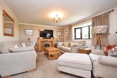 3 bedroom detached house for sale, Newsholme Lane, Durkar, Wakefield, West Yorkshire