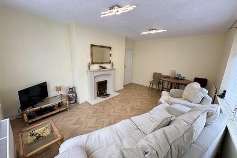 4 bedroom detached bungalow for sale, Pinewood Drive, Scarborough