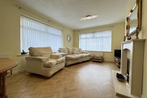 4 bedroom detached bungalow for sale, Pinewood Drive, Scarborough