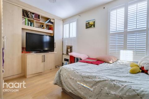 3 bedroom terraced house for sale, Priory Road, Croydon