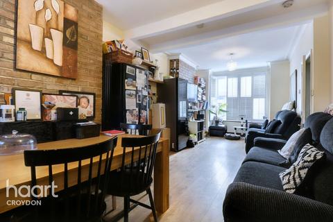 3 bedroom terraced house for sale, Priory Road, Croydon