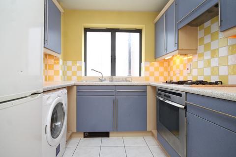 1 bedroom flat to rent, Sherard Court, Manor Gardens, Islington, N7