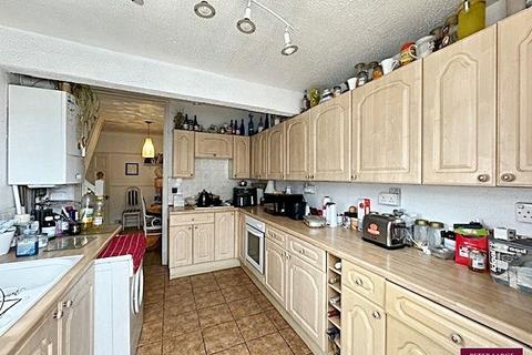 2 bedroom detached bungalow for sale, James Park, Dyserth, Denbighshire LL18 6AG