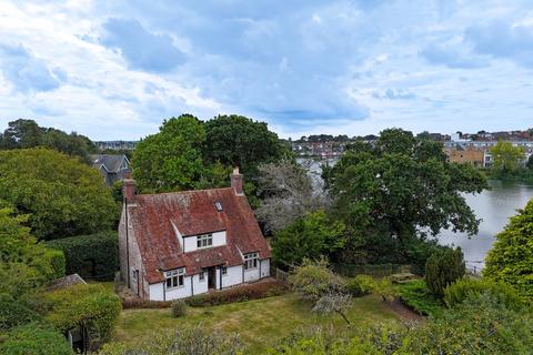 3 bedroom detached house for sale, Undershore Road, Lymington, SO41