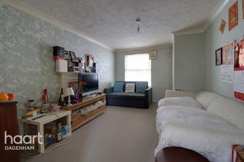 23 Stocker Gardens, Dagenham, RM9 4HL
