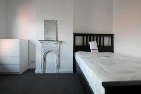 1 bedroom house to rent, Aviary Mount, Leeds