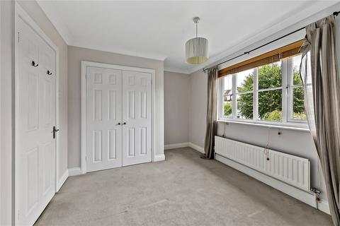 6 Catherine Drive, Richmond, TW9 2BX